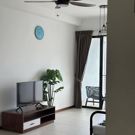 The Landmark Comfort Relax Spacious Sea View By Iz Tanjung Tokong Buitenkant foto