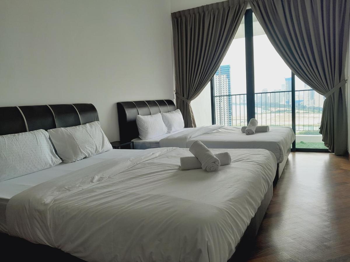 The Landmark Comfort Relax Spacious Sea View By Iz Tanjung Tokong Buitenkant foto