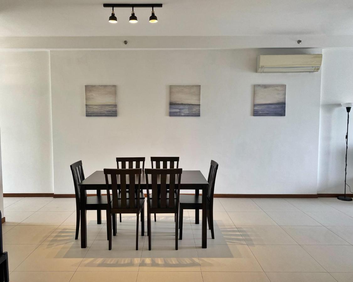 The Landmark Comfort Relax Spacious Sea View By Iz Tanjung Tokong Buitenkant foto