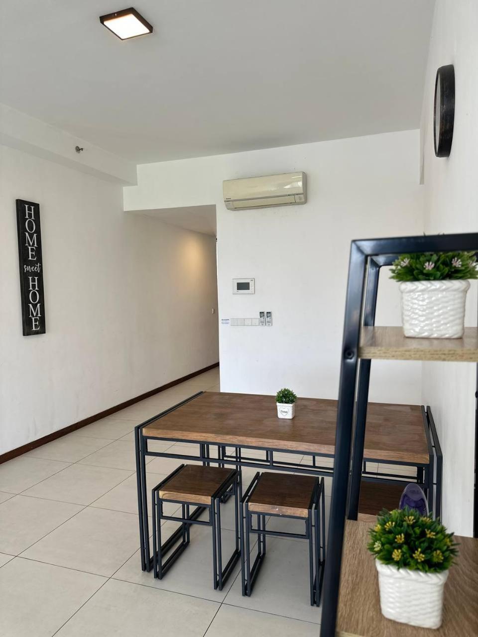 The Landmark Comfort Relax Spacious Sea View By Iz Tanjung Tokong Buitenkant foto